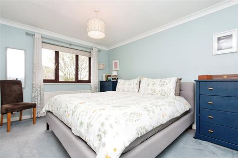 3 Aviemore Drive, Oakley, Basingstoke, RG23 7EN