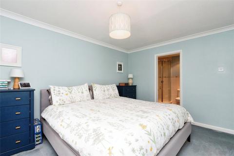 3 Aviemore Drive, Oakley, Basingstoke, RG23 7EN