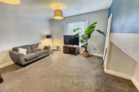 2 bedroom ground floor flat for sale, Victoria Square, Jesmond, Newcastle upon Tyne, Tyne and Wear, NE2 4DE