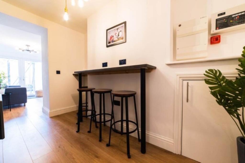 House in Cardiff - More