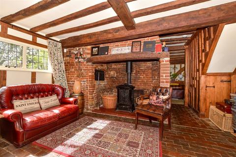 2 bedroom cottage for sale, Padbrook Lane, Preston, Canterbury, Kent