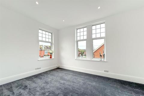 Flat 4, 2 Clun Road, Littlehampton, BN17 7DY