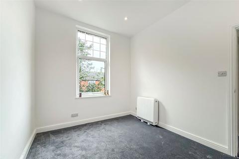 Flat 4, 2 Clun Road, Littlehampton, BN17 7DY