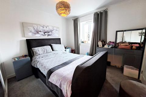 2 bedroom end of terrace house for sale, Tear Crescent, Potton SG19