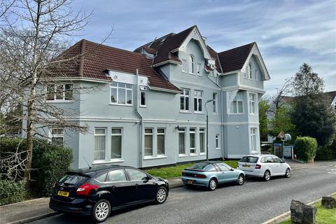 Flat 5, York Towers, 5 Pine Tree Glen, Bournemouth, BH4 9EJ