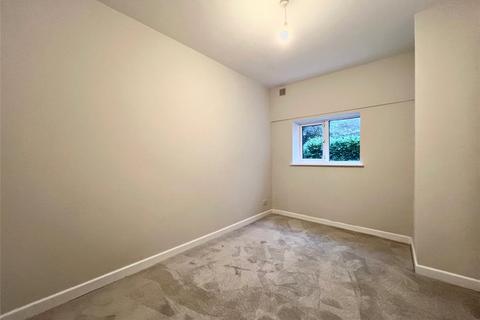 Flat 5, York Towers, 5 Pine Tree Glen, Bournemouth, BH4 9EJ