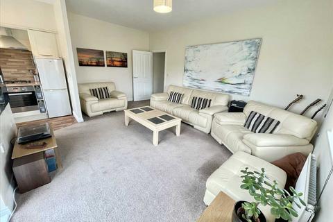 2 bedroom apartment for sale, Redwood Avenue, South Shields