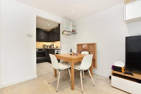 1 bedroom apartment for sale, Gallery Court, Chelsea SW10