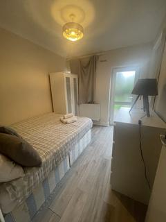 2 bedroom flat to rent, Buckley Road, London NW6