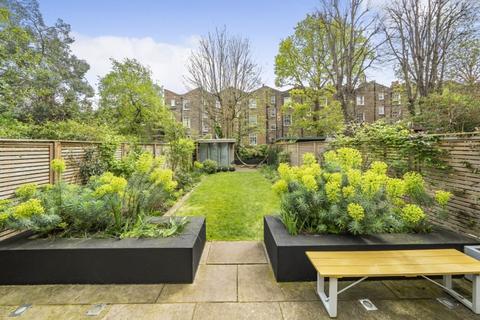 2 bedroom apartment to rent, Goldhurst Terrace London NW6