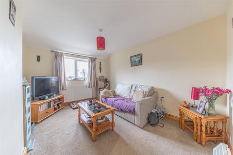 10 Dalton Lane, Burton, Carnforth, LA6 1NG