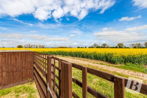 2 Corn Barn Close, Beauchamp Roding, Ongar, CM5 0FP