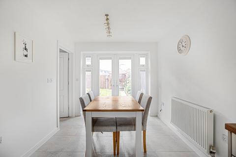 36 Hays Road, Gravesend, DA12 2FF