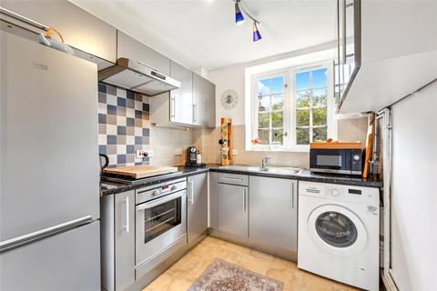 2 bedroom apartment for sale, Frogmore, London, SW18