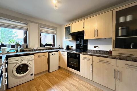 3 bedroom end of terrace house to rent, 6 Hardie Court Stirling FK7 0QU