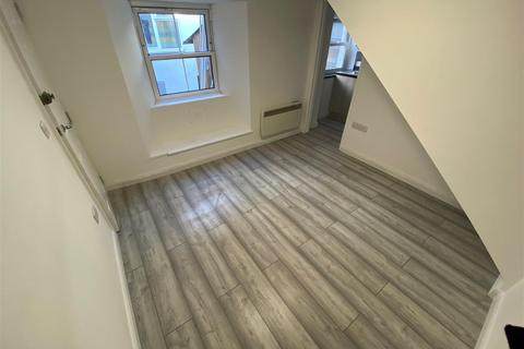 Studio to rent, 24 West Street, Okehampton EX20