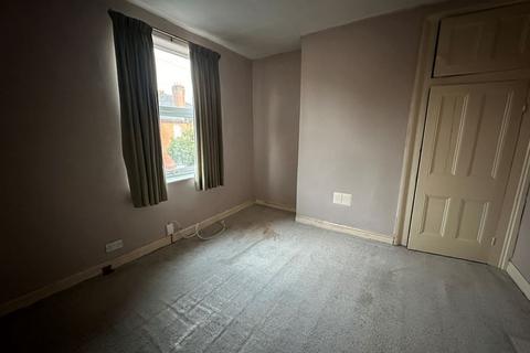 4 bedroom end of terrace house for sale, 1 Crawford Road, Wolverhampton, WV3 9QX