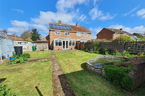 8 Lightgate Lane, South Petherton, TA13 5AU