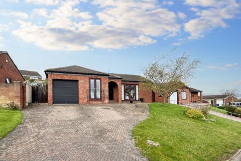 2 bedroom bungalow for sale, Elsdon Close, Oakerside , Peterlee, Durham, SR8 1NE