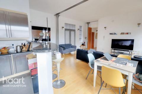 2 bedroom flat for sale, Brockton Street, Northampton