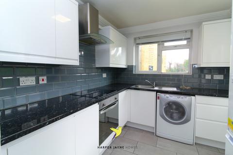 2 bedroom flat to rent, McRae House, South Norwood Hill
