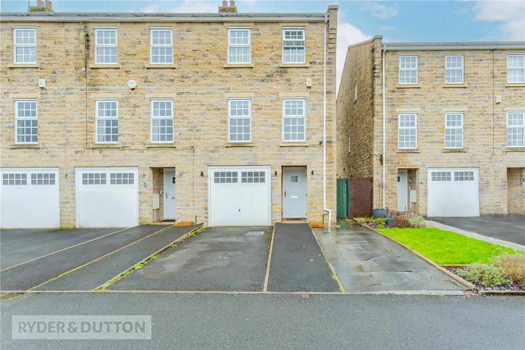 Three Counties Road, Mossley, OL5 3 bed townhouse for sale £325,000