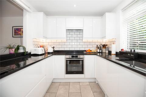 13 Allbrook Close, Teddington, TW11 8TY