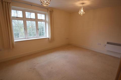 2 bedroom apartment to rent, Brighton Road, Addlestone KT15
