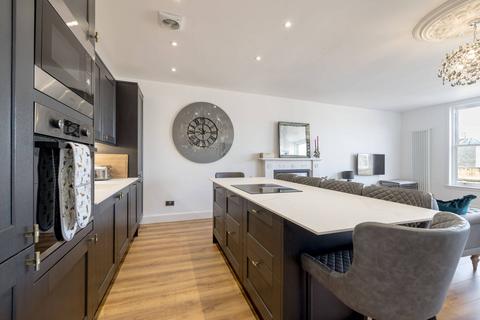 21/3 Forth Street, Edinburgh, EH1 3LE