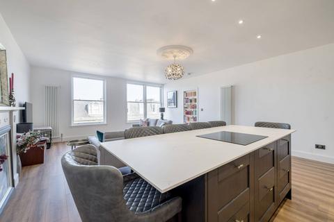 21/3 Forth Street, Edinburgh, EH1 3LE