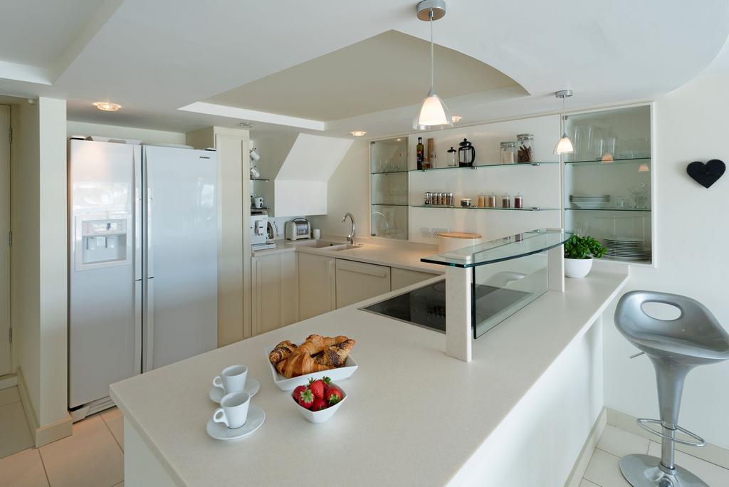 Kitchen, Waters Edge, Kingswear