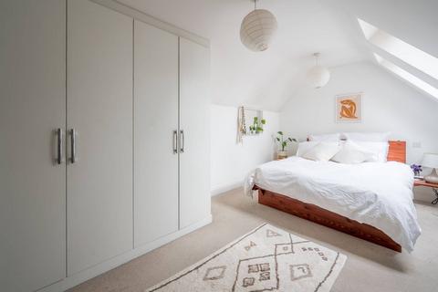 2 bedroom flat for sale, Knatchbull Road, Camberwell, London, SE5