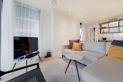 2 bedroom flat for sale, Bagshaw Building, Wardian, Canary Wharf, London, E14