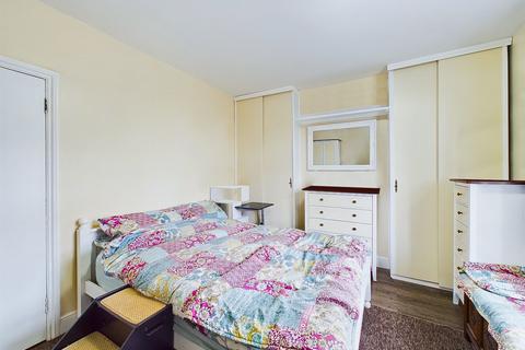 13 Titian Avenue, Bushey Heath, Bushey, WD23 4GB