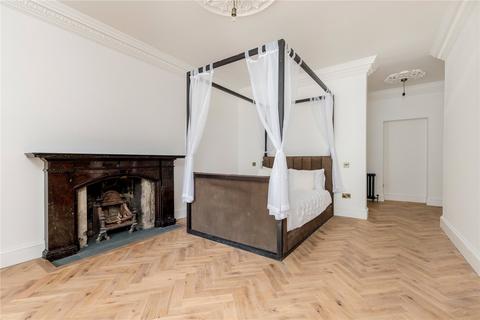 12b Grosvenor Crescent, Edinburgh, EH12 5EL