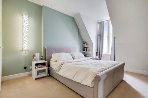 1 bedroom flat to rent, Westfield, Hampstead, London, NW3