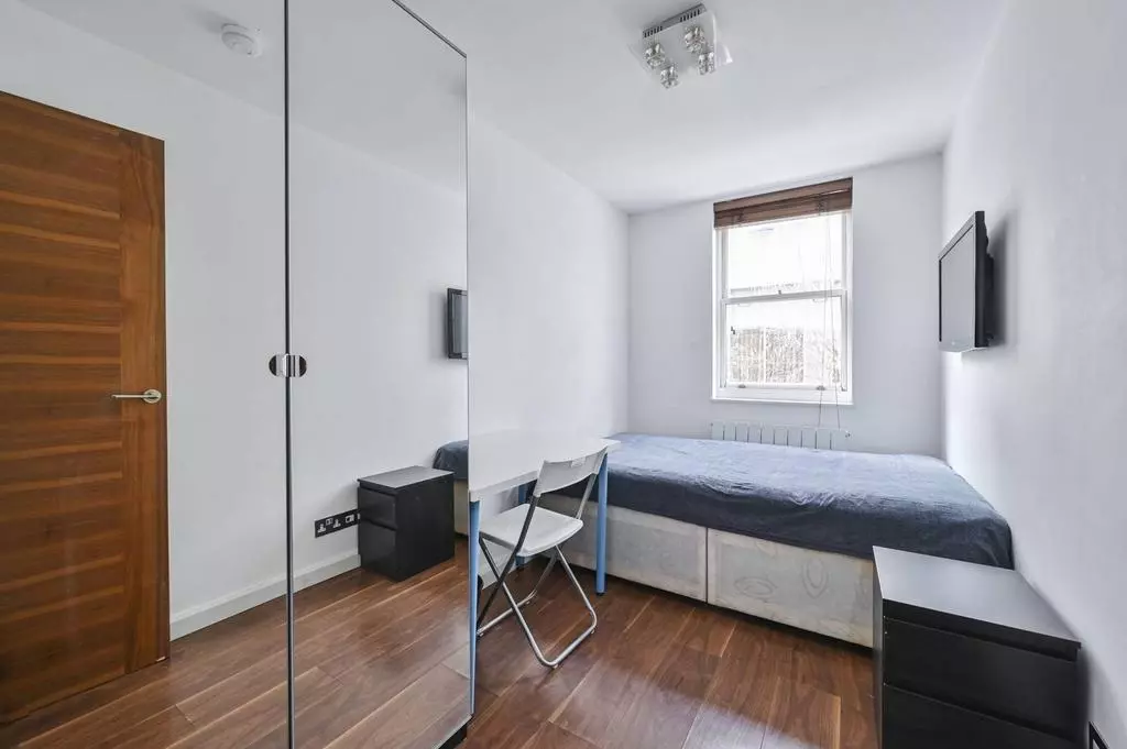 3 bedroom flat to rent