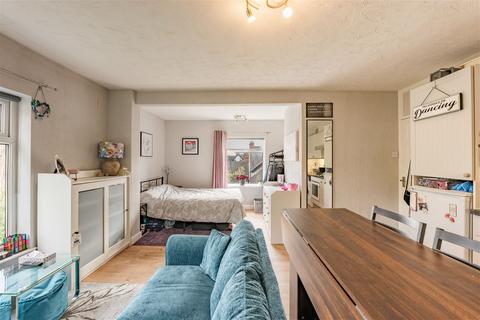 1 bedroom flat for sale, Tavistock Court, Nottingham, NG5 2EH