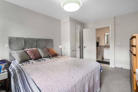 19 Maple Gardens, Leeds, LS6 1FL