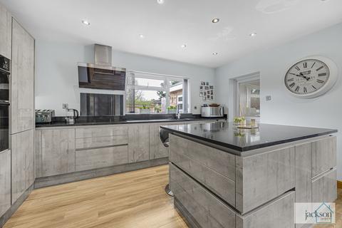 5 Churchway, Sutton St Nicholas, Hereford, HR1 3BD