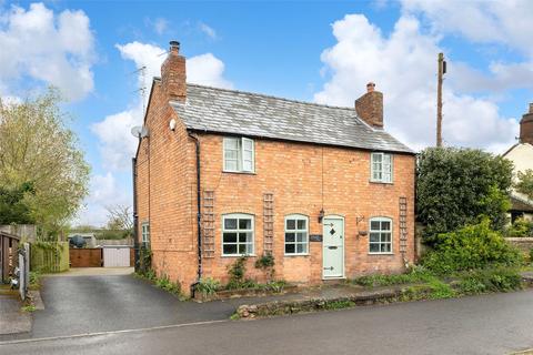 3 bedroom detached house for sale, Causeway, Redmarley, Gloucester, Gloucestershire, GL19