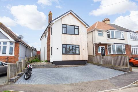 3 bedroom detached house for sale, Kings Avenue, Whitstable, CT5