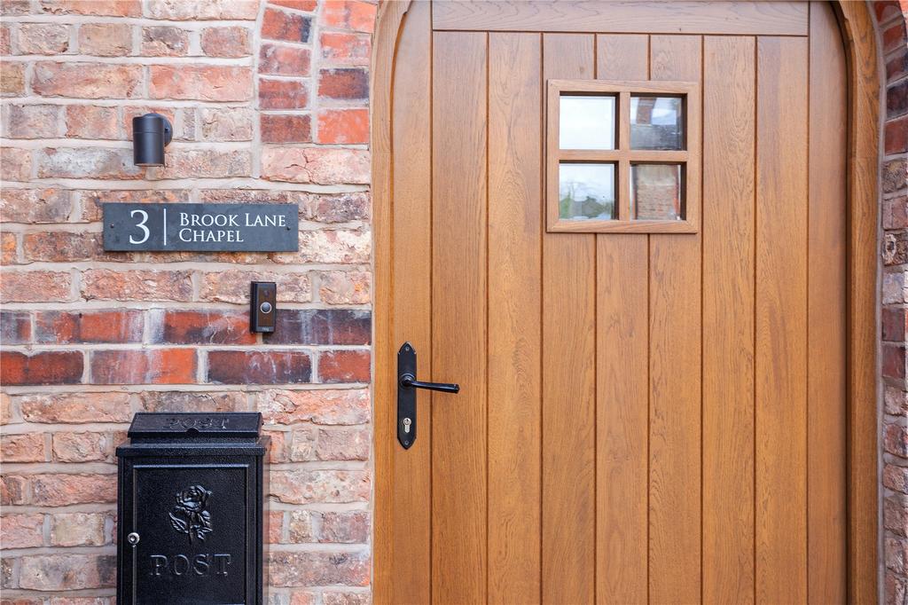 3 Brook Lane