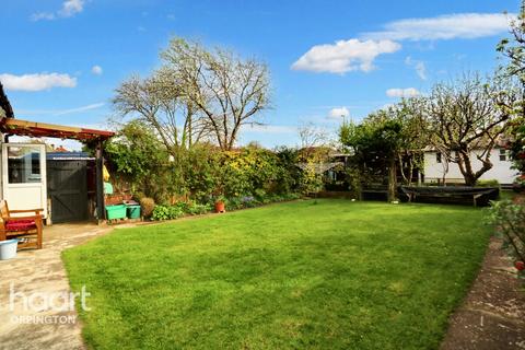 4 bedroom bungalow for sale, Oregon Square, Orpington