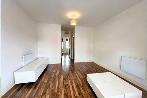 1 bedroom apartment to rent, Arlington Court,Hawtrey close