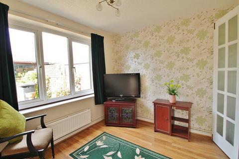 3 bedroom end of terrace house for sale, Queen Emmas Dyke, Witney, OX28