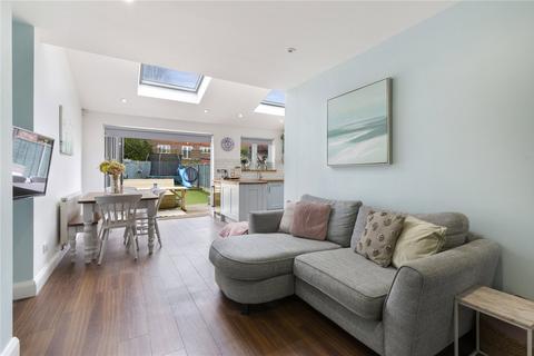 31 Stanley Square, Carshalton, SM5 4LX