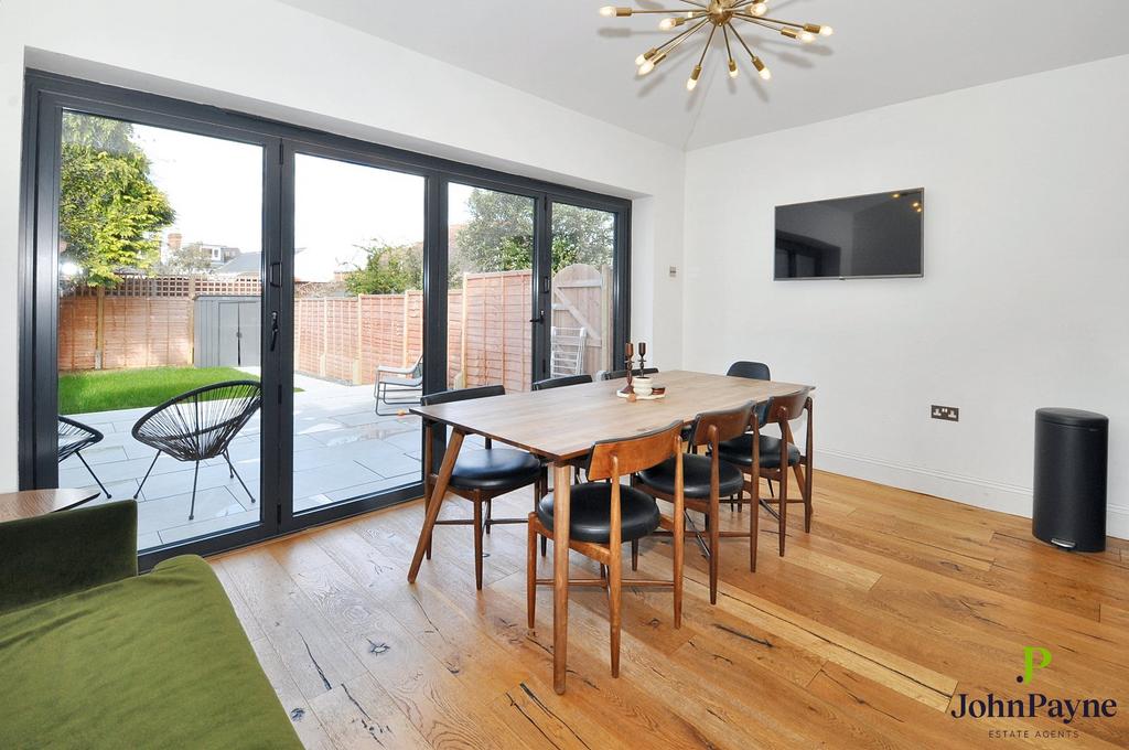 Breakfast Room