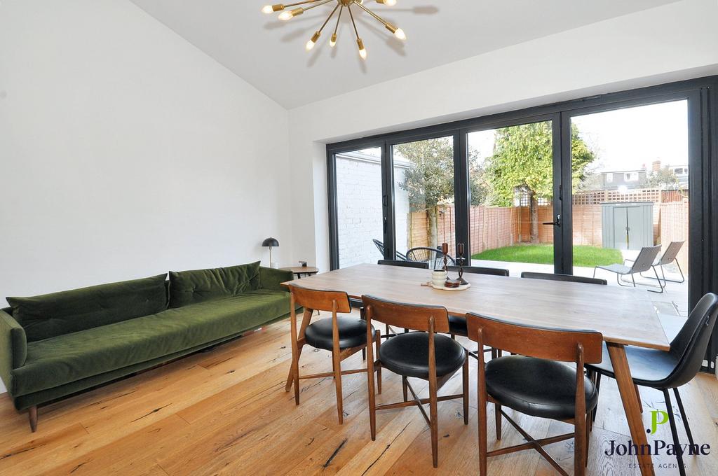 Breakfast Room