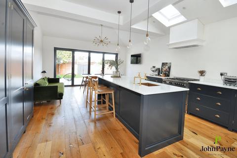 19 Avondale Road, Coventry, CV5 6DZ